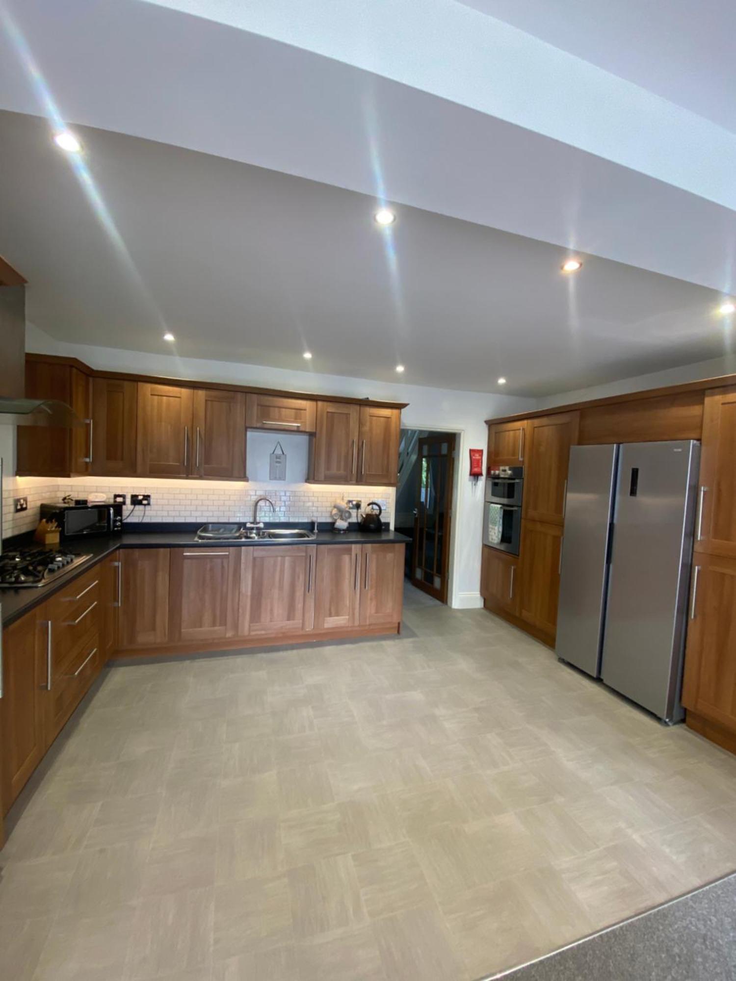The Brook House - Spacious 3 Bed Home From Home In Burton Екстер'єр фото